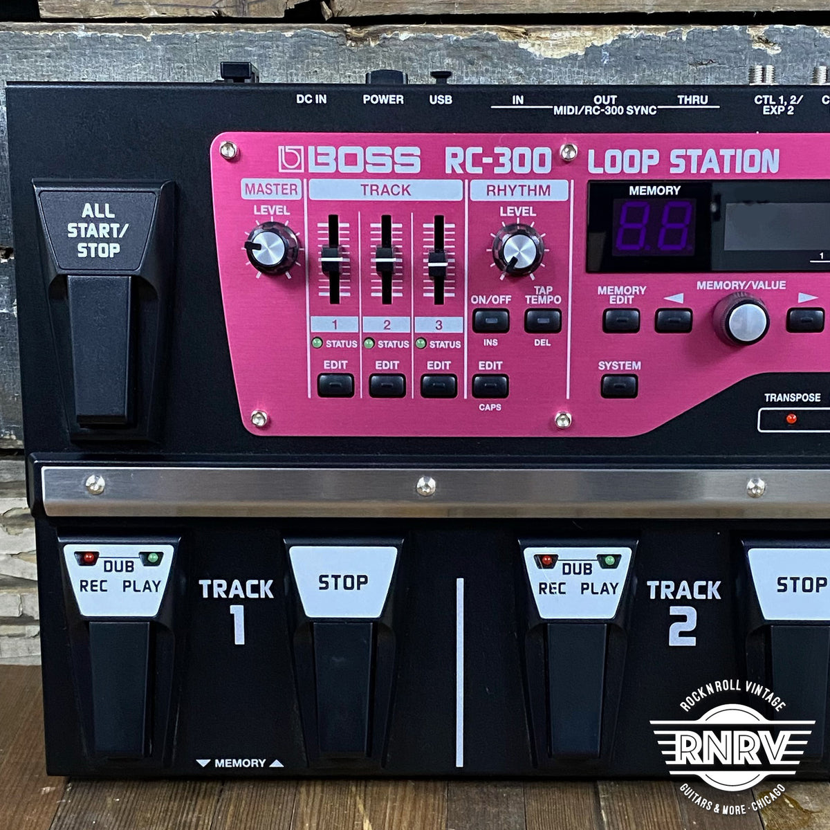 Boss RC-300 Loop Station – Ultimate Live Performance Looper!