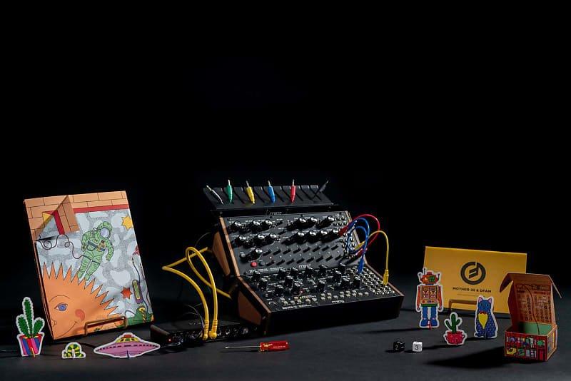 Moog Sound Studio: Mother-32 & DFAM Semi Modular Synthesizer