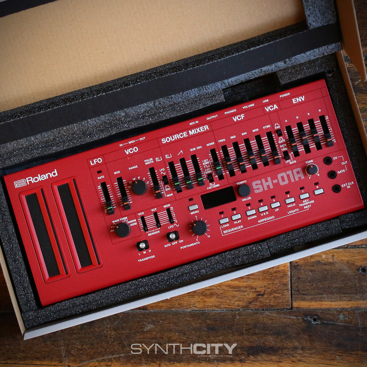Roland SH-01A Boutique Series Synthesizer Red – Rock N Roll