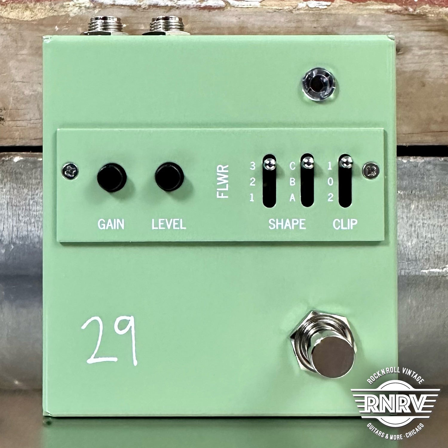 29 Pedals FLWR overdrive fuzz Distortion