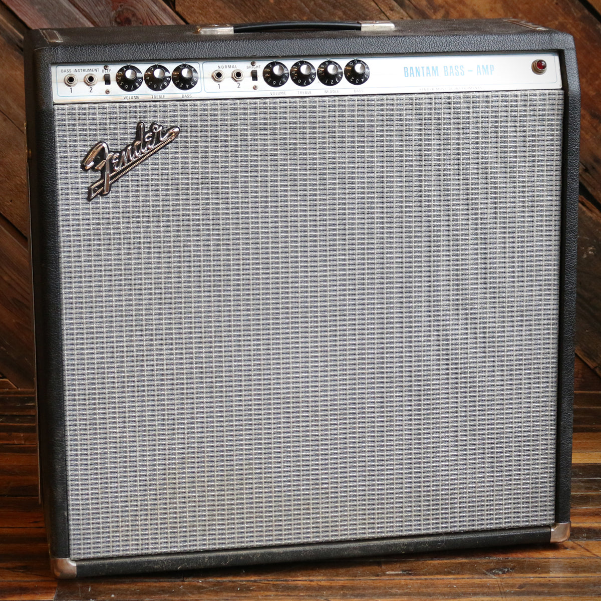 1969 Fender Bantam 2-Channel 30-Watt Bass Combo – Rock N Roll Vintage ...